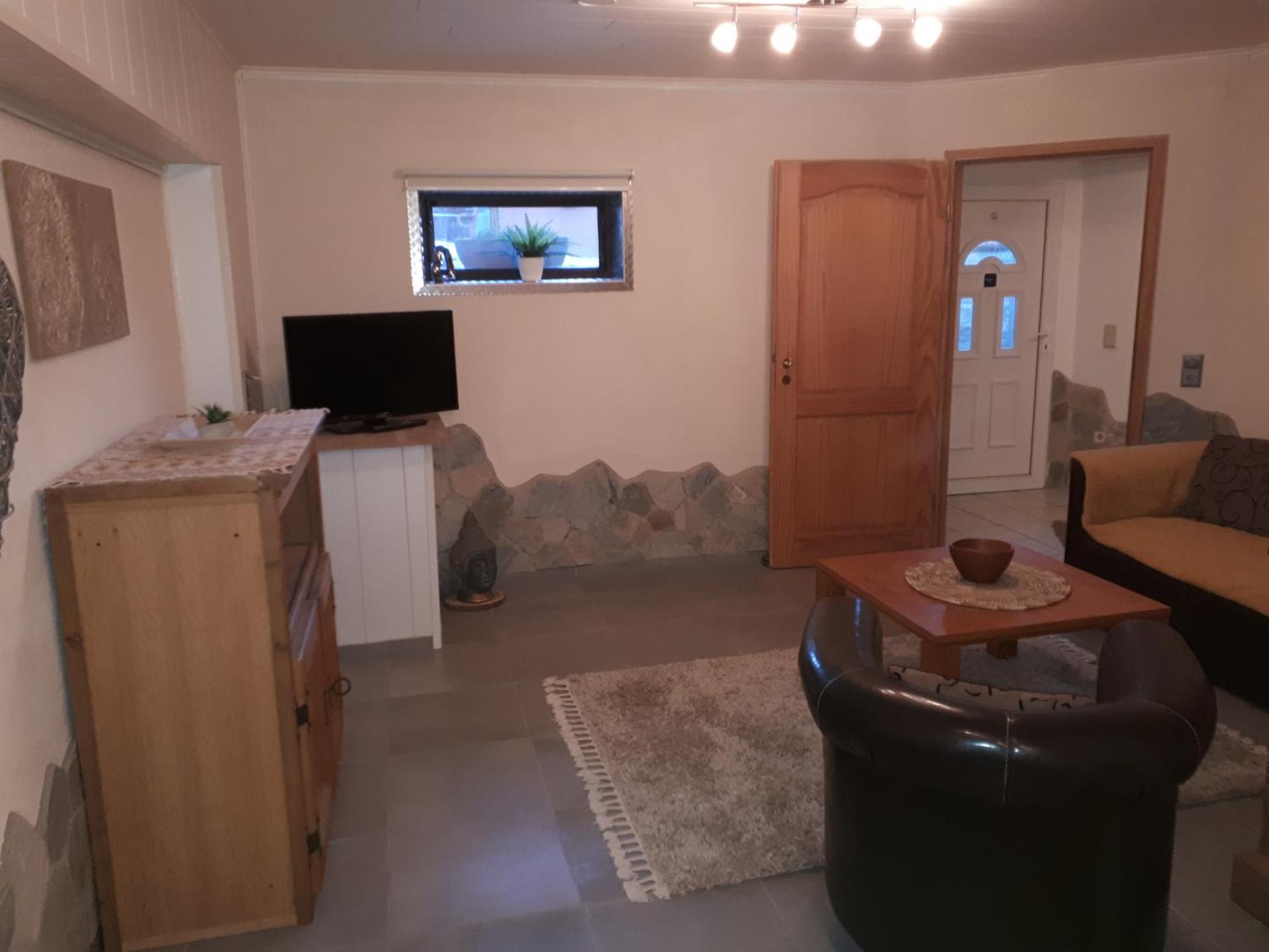 Monika Schneider Apartment *
